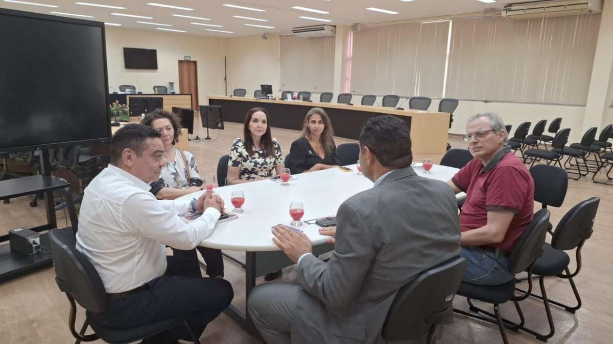 Reitor Da Uece Recebe Visita Do Professor Da Aswan University Do Egito